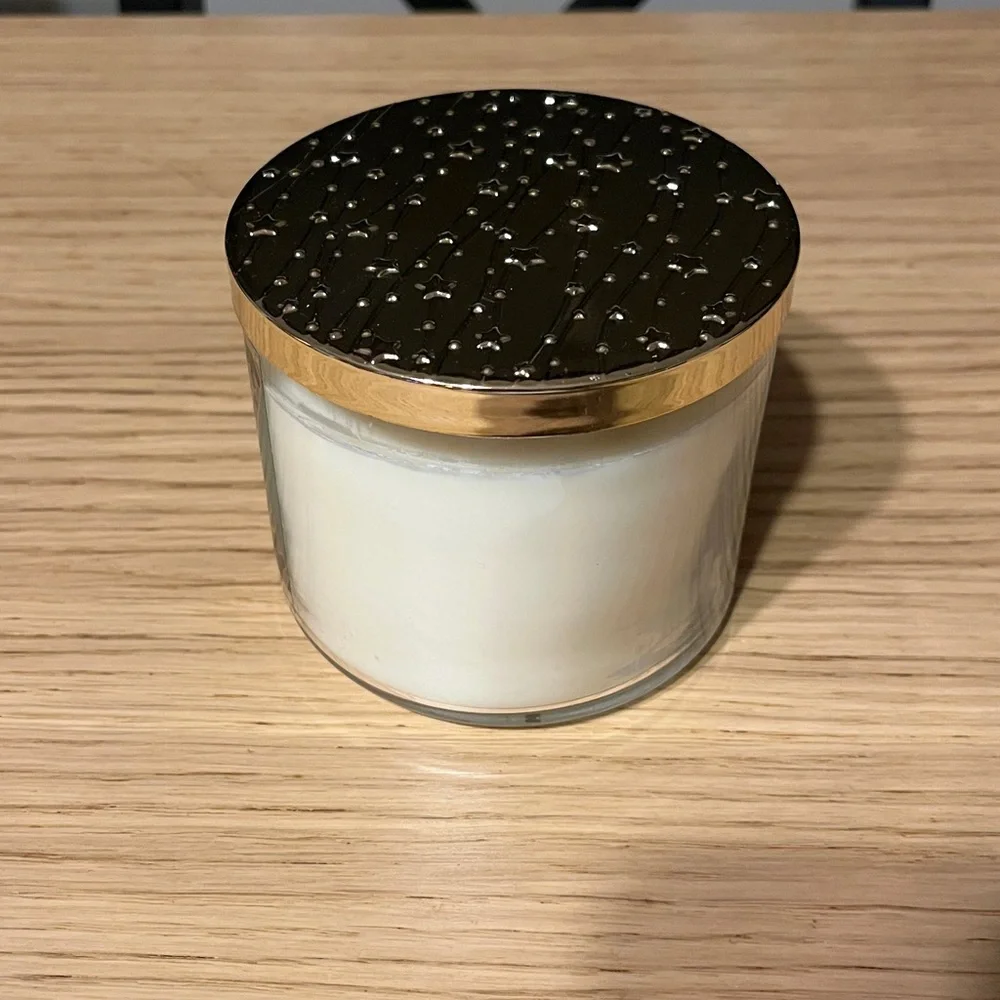 Bath & Body Works 3 Wick Candle. Mahogany Balsam. - Picture 5 of 7